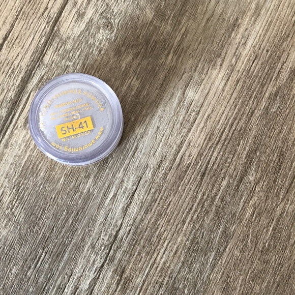 Amore Mio Cosmetics Shimmer Powder, Sh41-CORNFLOWER BLUE, 2.5-Gram - Picture 3 of 3